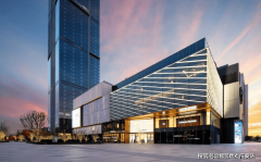 1、容积率：总建建面积／总用地面积（多